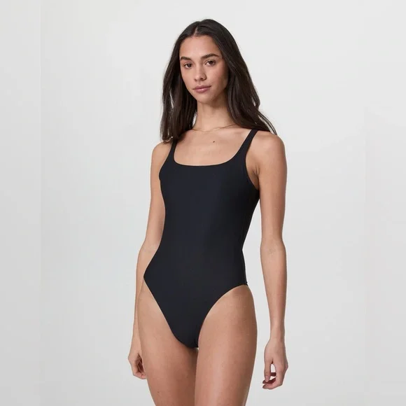 NWT Vuori Encinitas One-Piece Top in Black - Picture 2 of 7